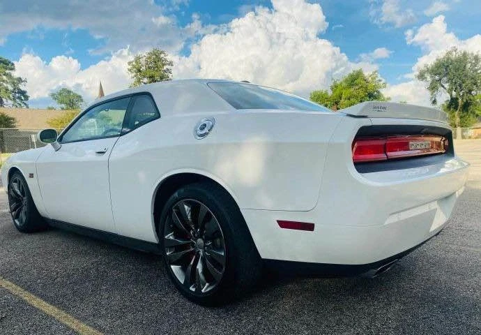 2013 Dodge Challenger 3rd Gen - Image 6 of 9