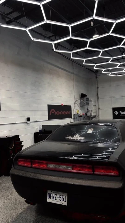2013 Dodge Challenger 3rd Gen - Image 3 of 10