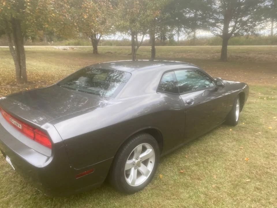 2013 Dodge Challenger 3rd Gen - Image 6 of 7
