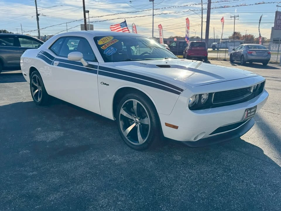 2013 Dodge Challenger 3rd Gen - Image 7 of 11