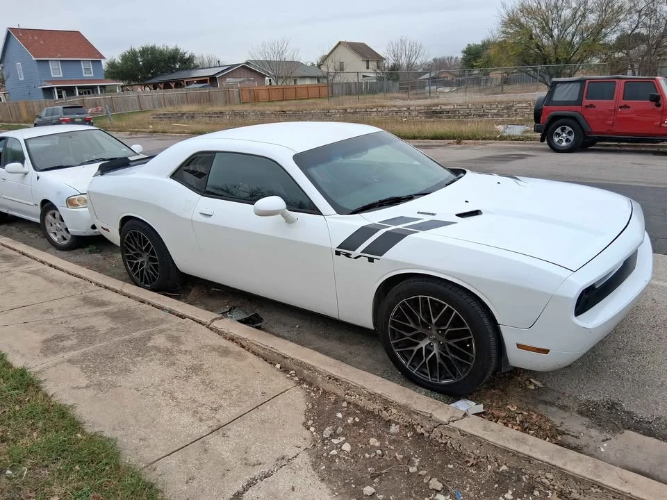 2013 Dodge Challenger 3rd Gen - Image 10 of 14