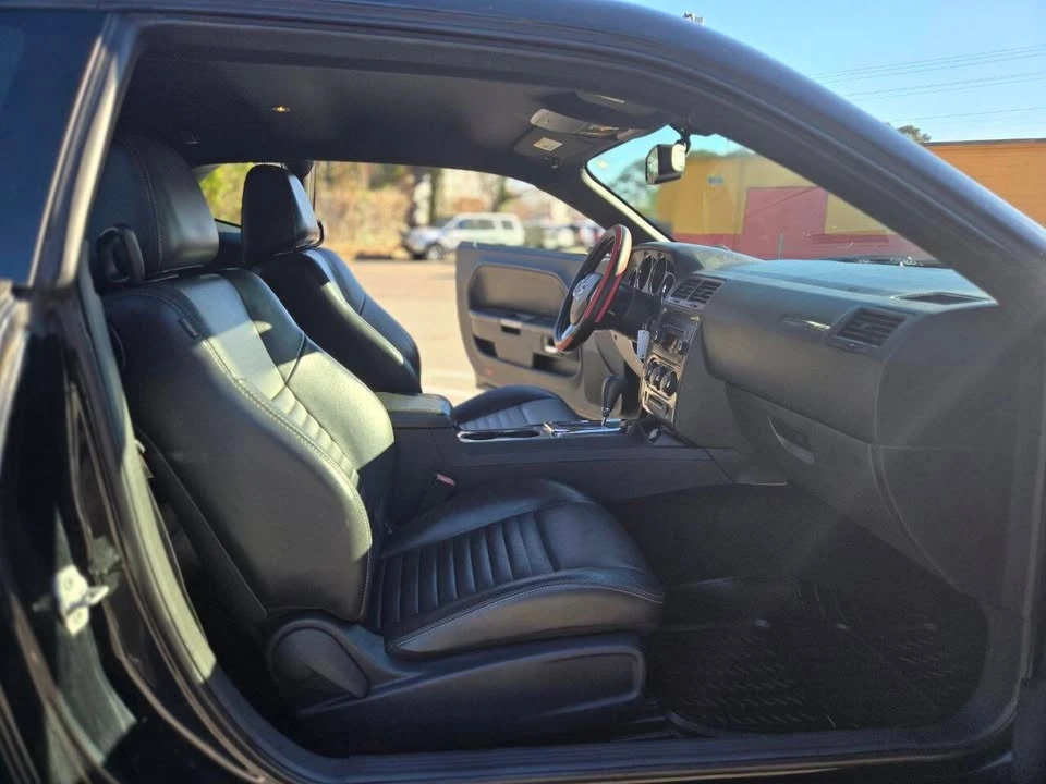 2013 Dodge Challenger 3rd Gen - Image 9 of 19