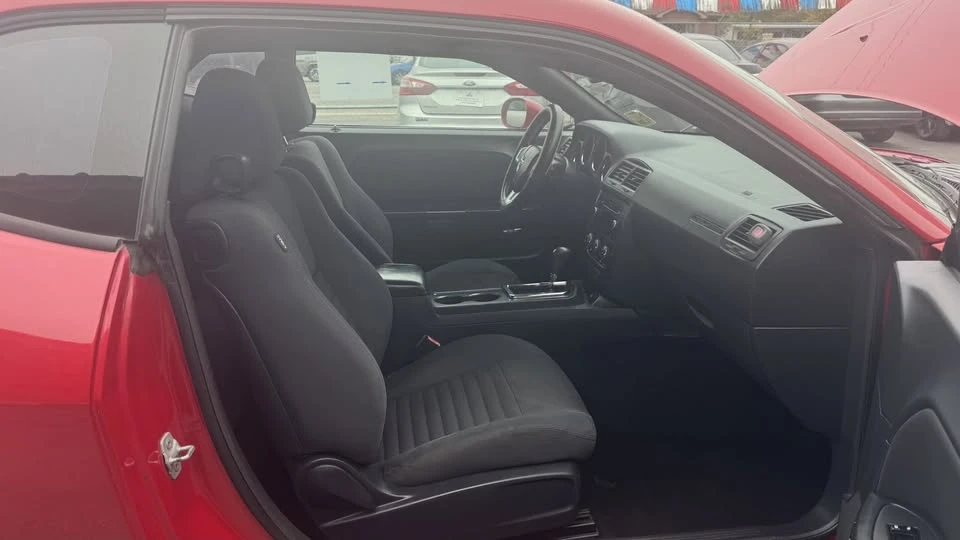 2013 Dodge Challenger 3rd Gen - Image 6 of 7