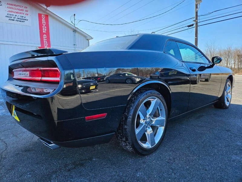 2013 Dodge Challenger 3rd Gen - Image 3 of 13