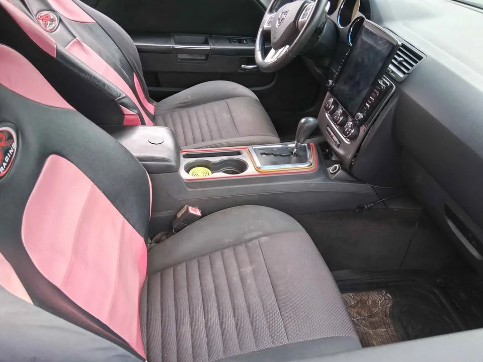 2013 Dodge Challenger 3rd Gen - Image 14 of 15