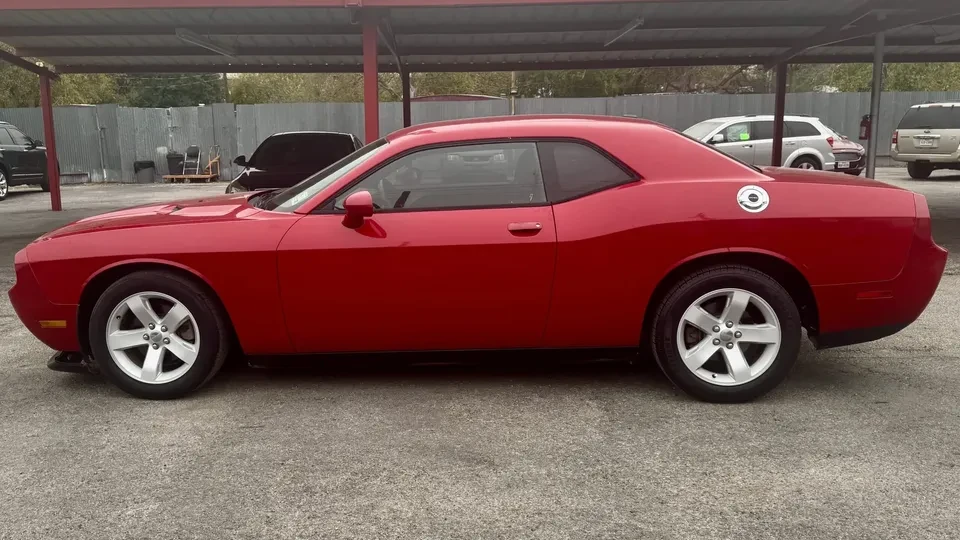 2013 Dodge Challenger 3rd Gen - Image 3 of 7