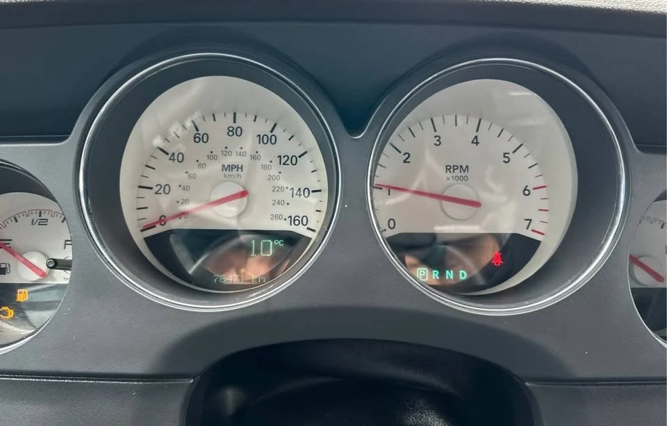 2013 Dodge Challenger 3rd Gen - Image 3 of 11