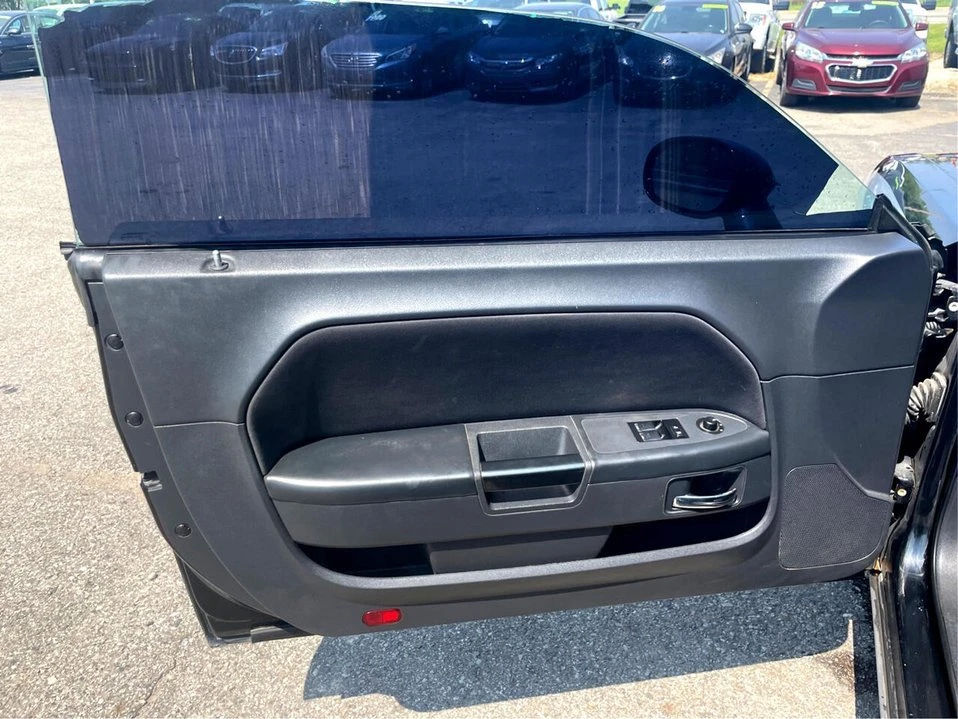 2013 Dodge Challenger 3rd Gen - Image 17 of 20