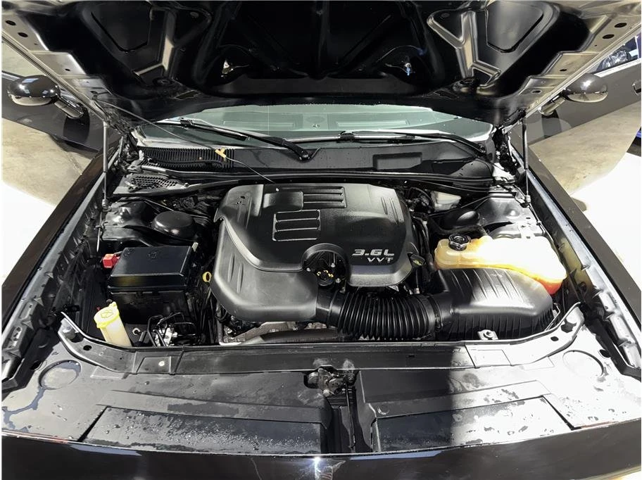 2013 Dodge Challenger 3rd Gen - Image 11 of 20