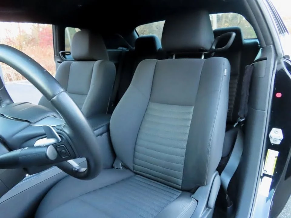 2013 Dodge Challenger 3rd Gen - Image 17 of 19