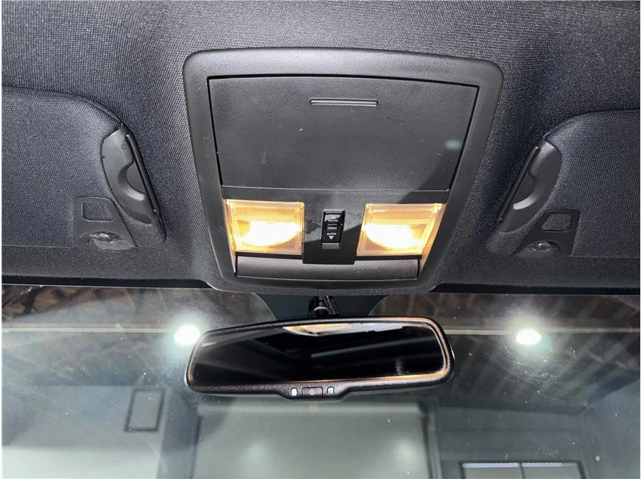 2013 Dodge Challenger 3rd Gen - Image 18 of 20