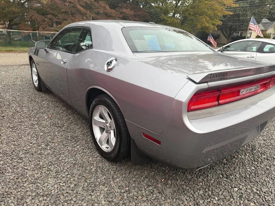 2013 Dodge Challenger 3rd Gen - Image 3 of 9
