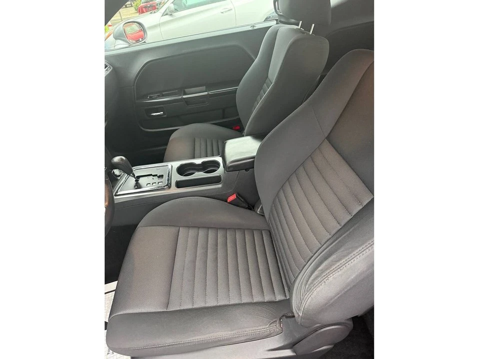 2013 Dodge Challenger 3rd Gen - Image 6 of 9