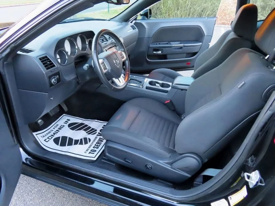 2013 Dodge Challenger 3rd Gen - Image 16 of 19