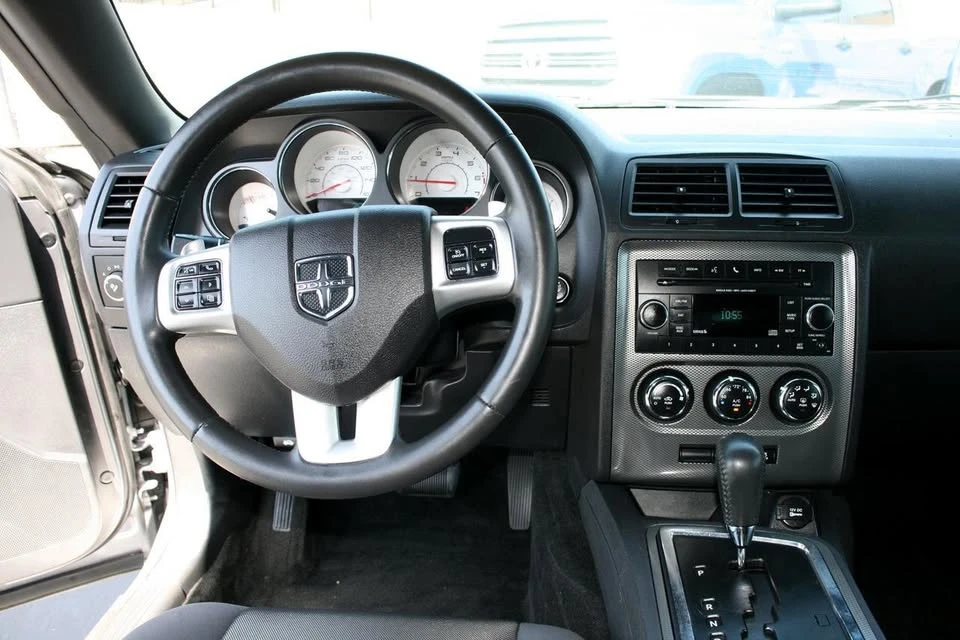 2013 Dodge Challenger 3rd Gen - Image 6 of 20