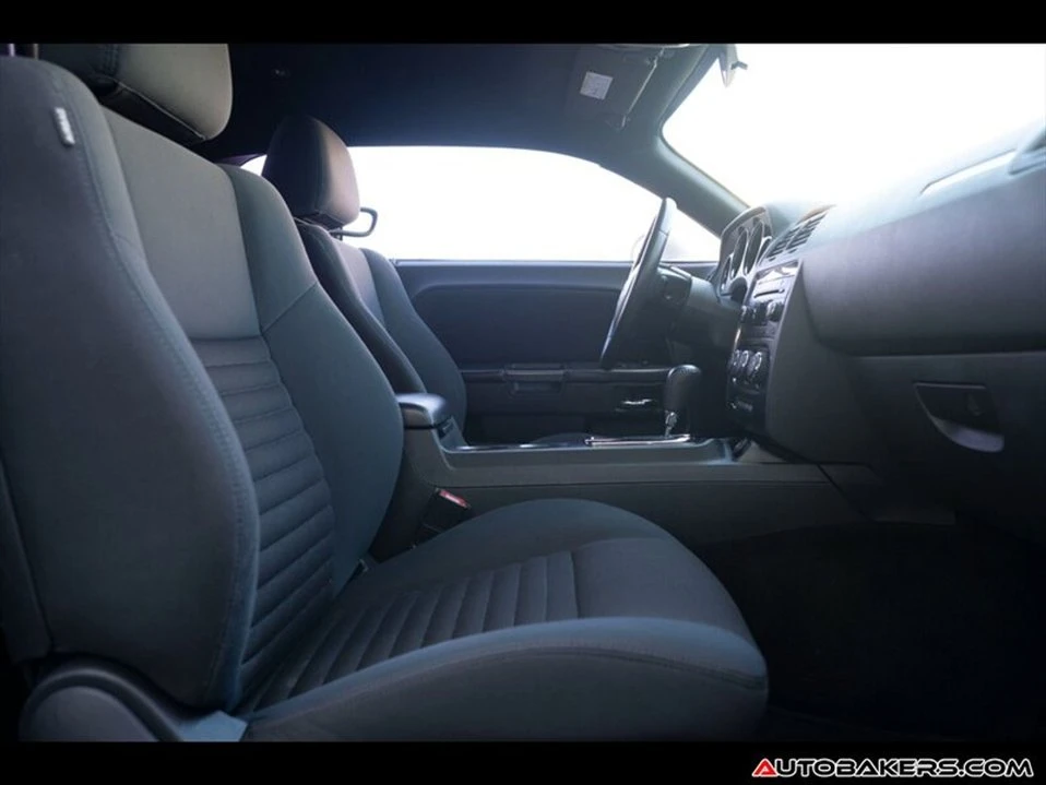2013 Dodge Challenger 3rd Gen - Image 17 of 20