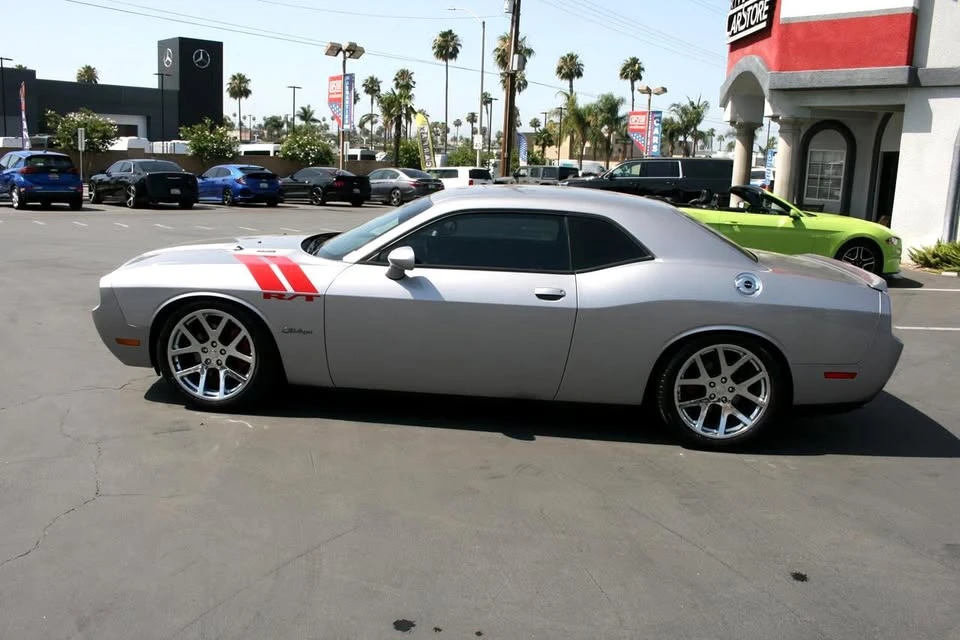 2013 Dodge Challenger 3rd Gen - Image 15 of 20