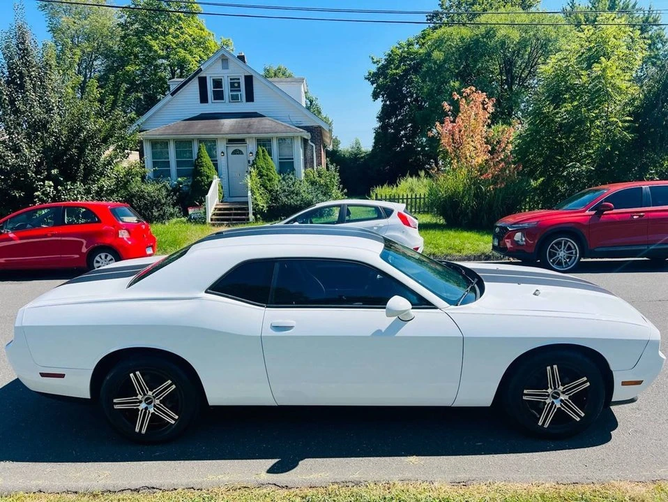 2013 Dodge Challenger 3rd Gen - Image 4 of 19
