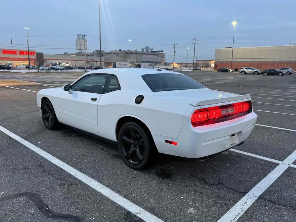 2013 Dodge Challenger 3rd Gen - Image 4 of 20