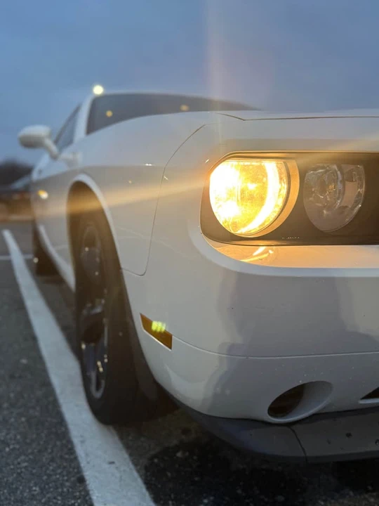 2013 Dodge Challenger 3rd Gen - Image 17 of 20