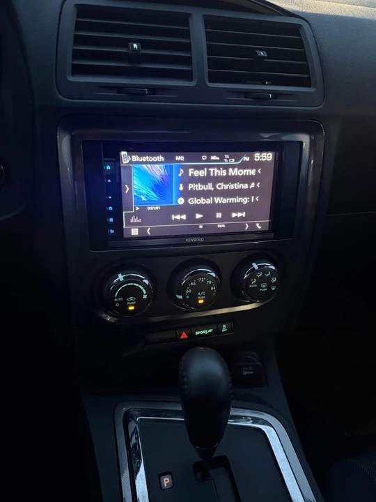 2013 Dodge Challenger 3rd Gen - Image 15 of 20