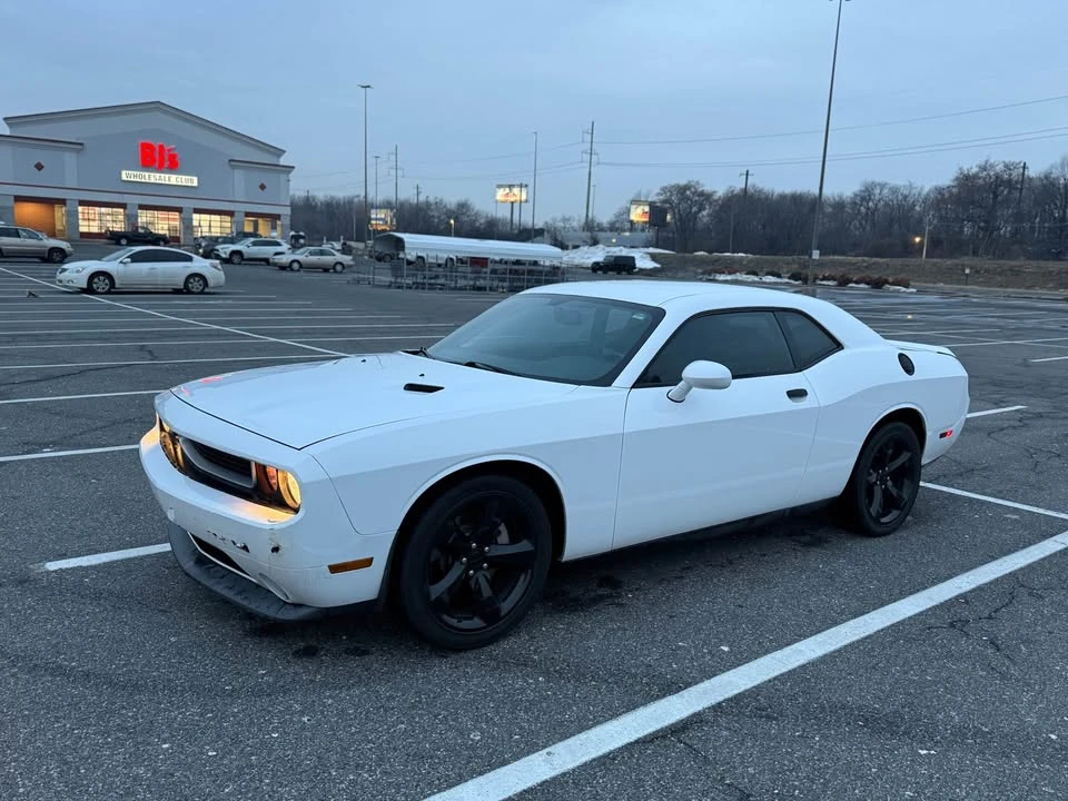 2013 Dodge Challenger 3rd Gen - Image 2 of 20