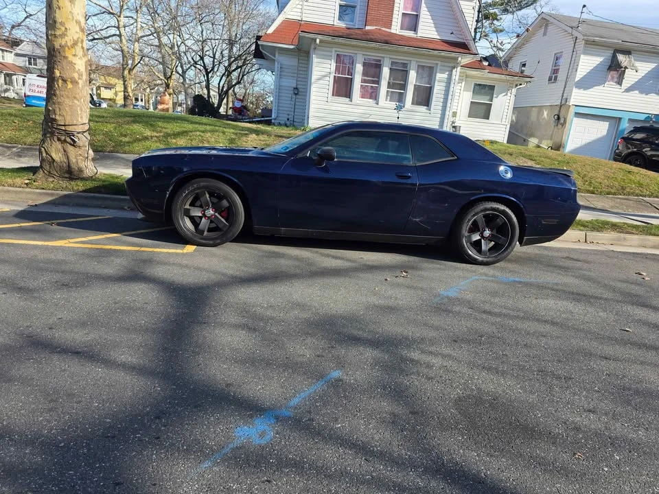 2013 Dodge Challenger 3rd Gen - Image 3 of 7