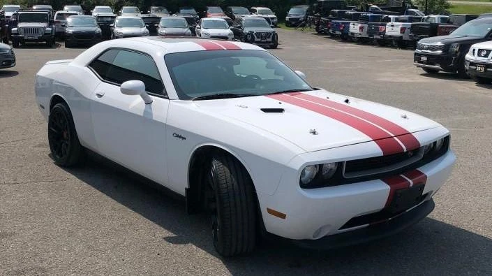 2013 Dodge Challenger 3rd Gen - Image 5 of 11
