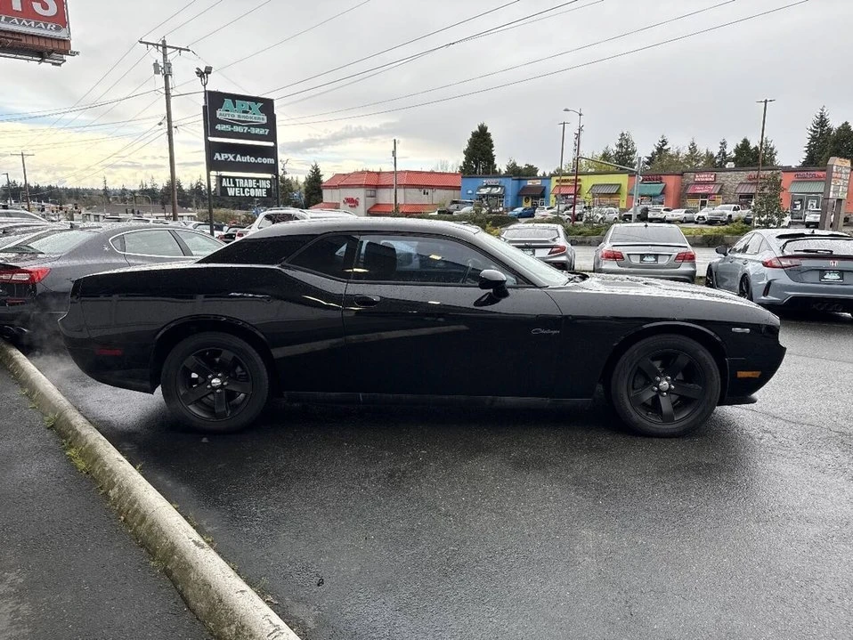 2013 Dodge Challenger 3rd Gen - Image 9 of 20