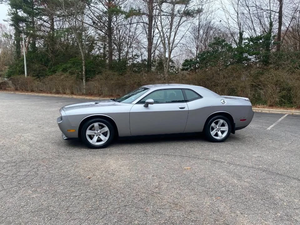 2013 Dodge Challenger 3rd Gen - Image 8 of 20