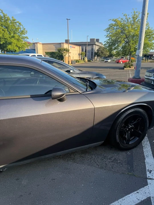 2013 Dodge Challenger 3rd Gen - Image 6 of 13