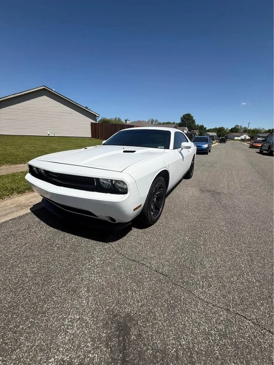 2013 Dodge Challenger 3rd Gen - Image 2 of 7