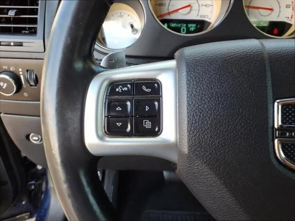 2013 Dodge Challenger 3rd Gen - Image 9 of 20