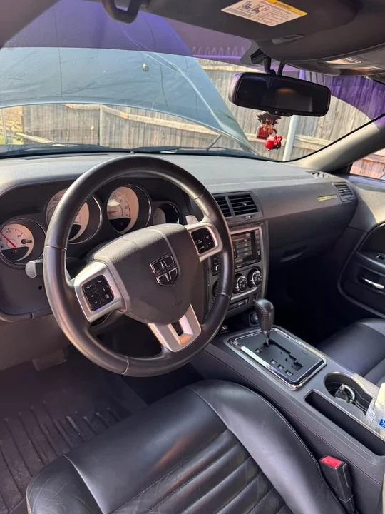 2013 Dodge Challenger 3rd Gen - Image 5 of 12