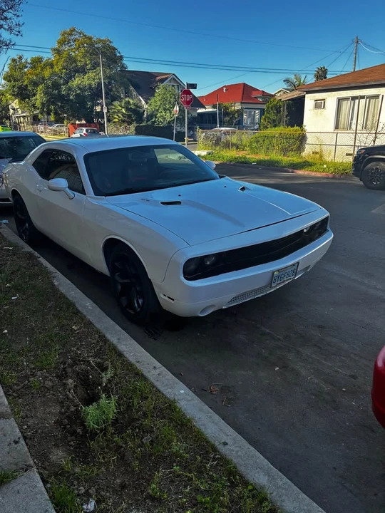 2013 Dodge Challenger 3rd Gen - Image 9 of 10