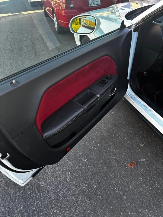 2013 Dodge Challenger 3rd Gen - Image 5 of 10