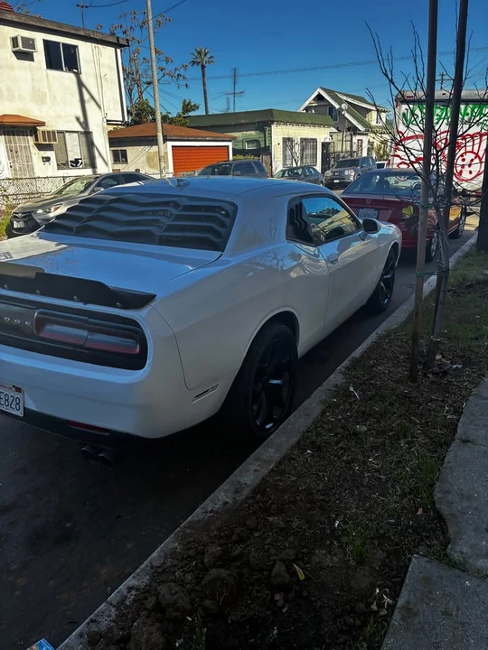 2013 Dodge Challenger 3rd Gen - Image 6 of 10