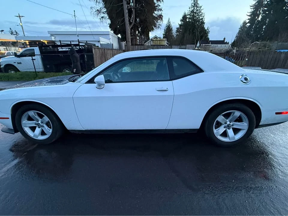 2013 Dodge Challenger 3rd Gen - Image 10 of 17