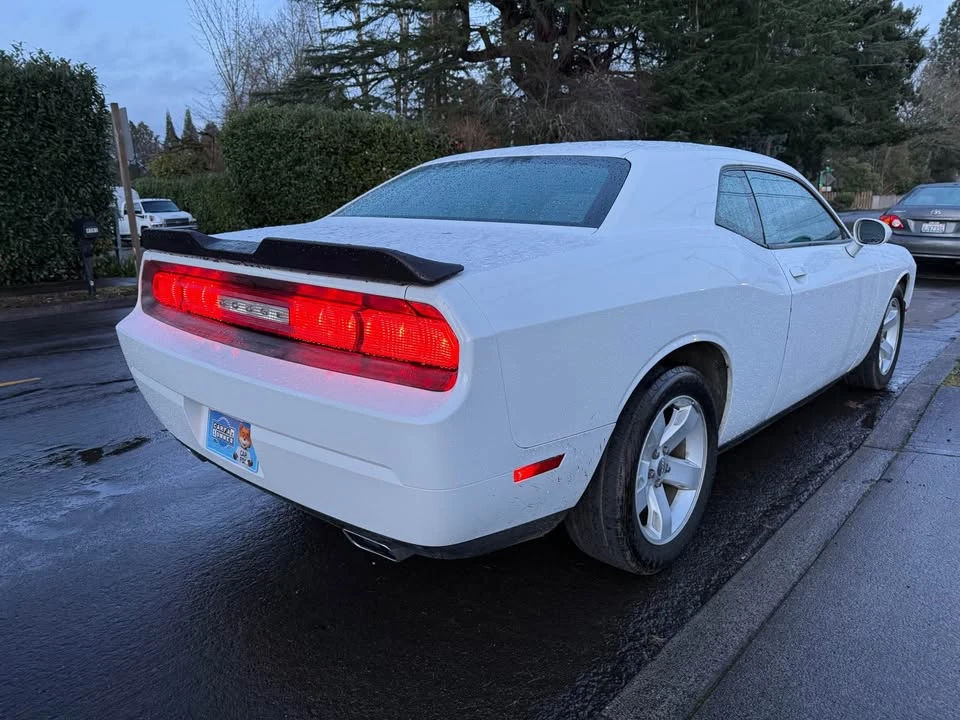 2013 Dodge Challenger 3rd Gen - Image 5 of 17