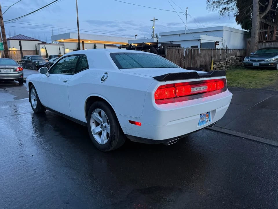 2013 Dodge Challenger 3rd Gen - Image 7 of 17