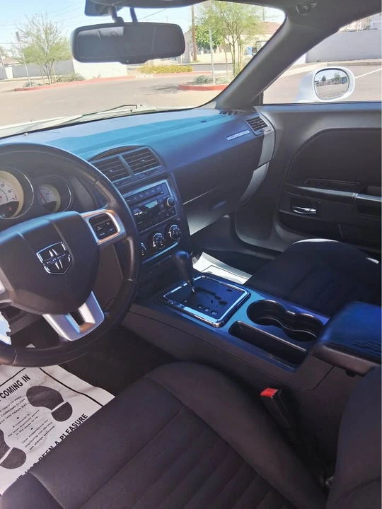 2013 Dodge Challenger 3rd Gen - Image 14 of 15