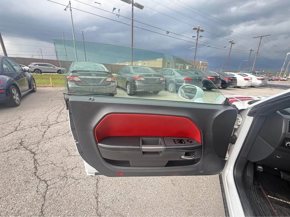 2013 Dodge Challenger 3rd Gen - Image 9 of 20