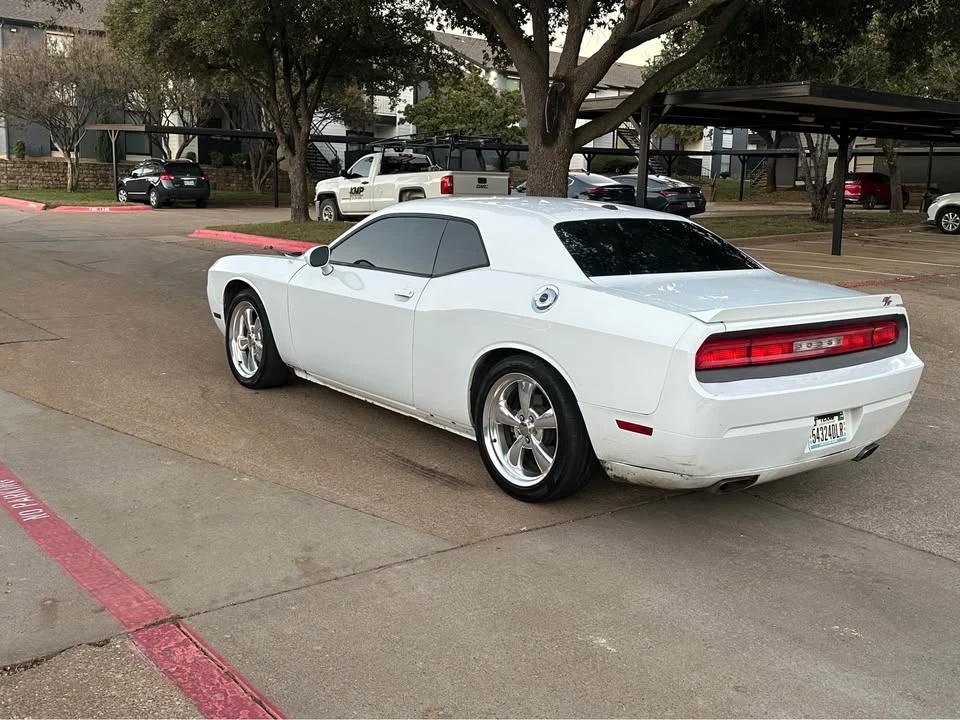 2013 Dodge Challenger 3rd Gen - Image 2 of 7