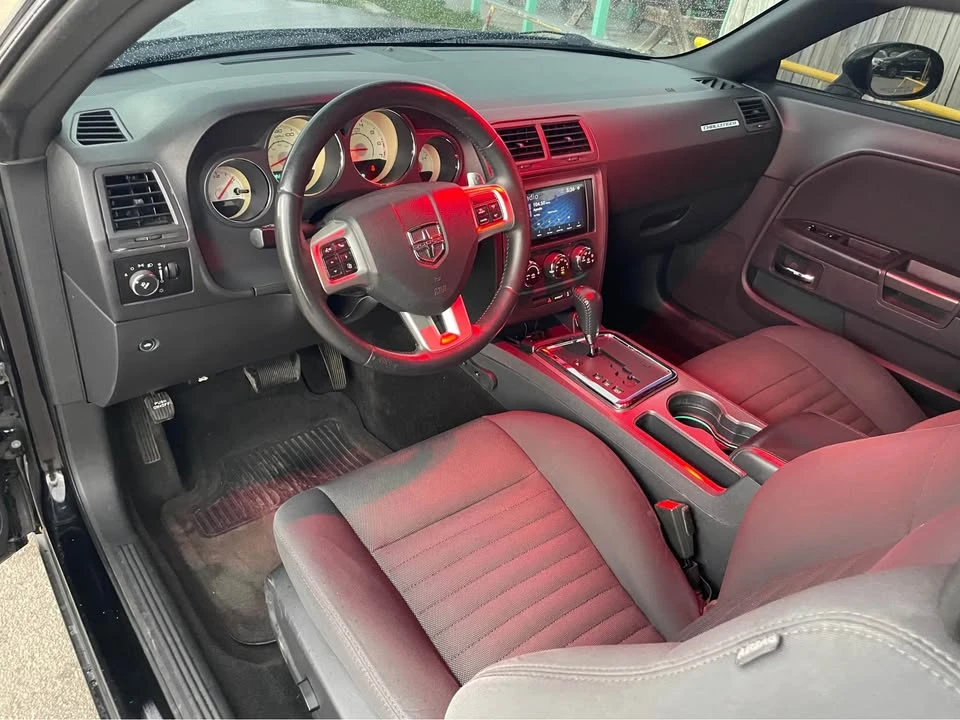 2013 Dodge Challenger 3rd Gen - Image 7 of 10