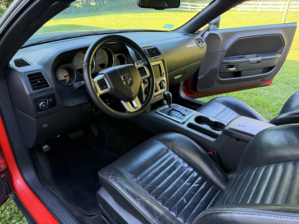 2013 Dodge Challenger 3rd Gen - Image 11 of 19