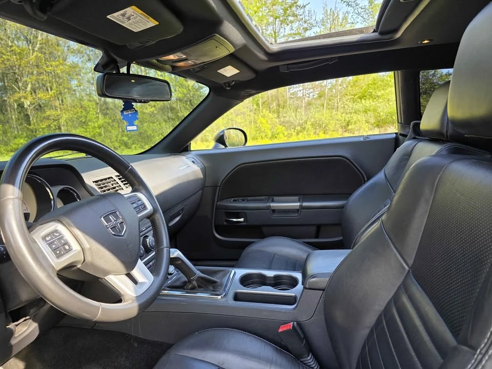2013 Dodge Challenger 3rd Gen - Image 6 of 11