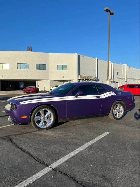 2013 Dodge Challenger 3rd Gen - Image 15 of 17