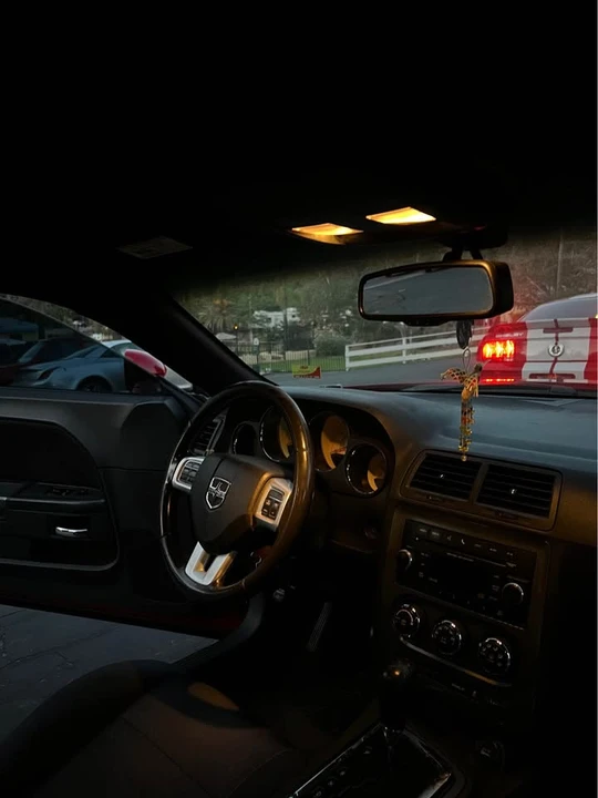 2013 Dodge Challenger 3rd Gen - Image 4 of 7