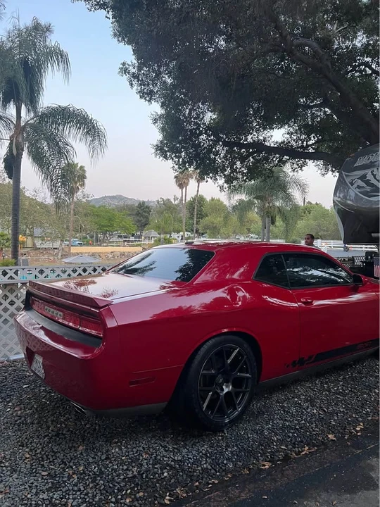 2013 Dodge Challenger 3rd Gen - Image 2 of 7