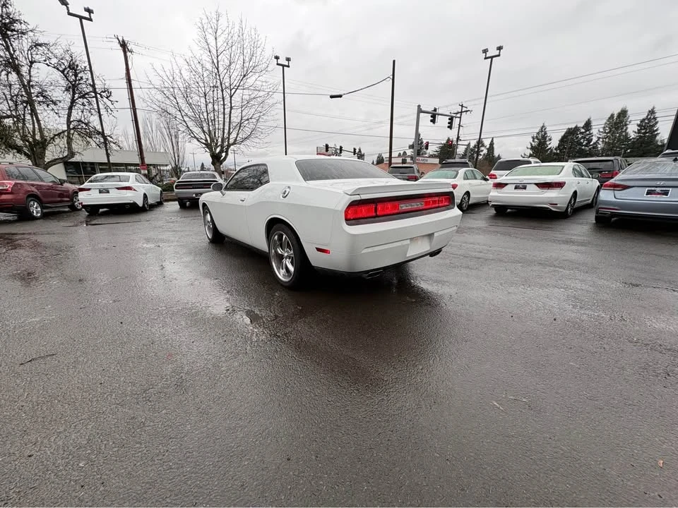 2013 Dodge Challenger 3rd Gen - Image 3 of 10